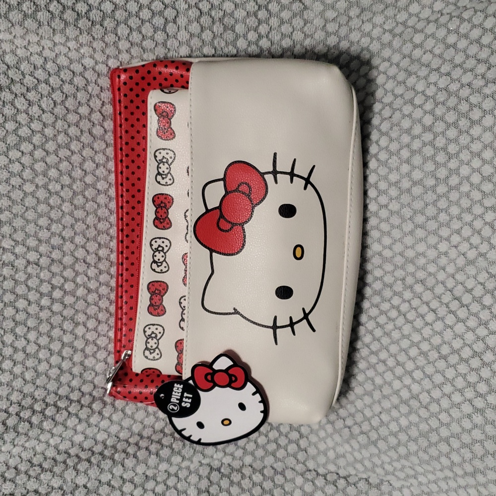 Hello Kitty 2 pc Pouch Set - Picture 2 of 12